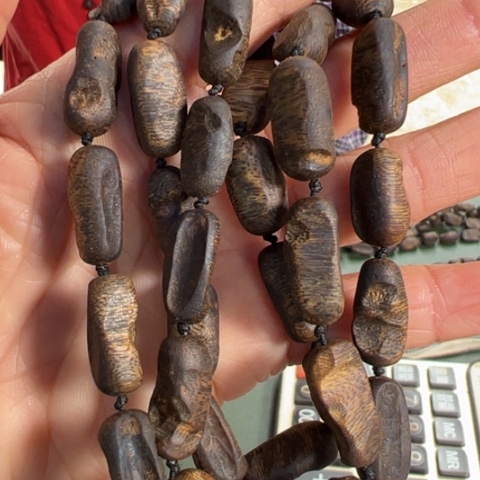 沉香手串红土乌身沉水虫漏39克卡0.9多样性发1串