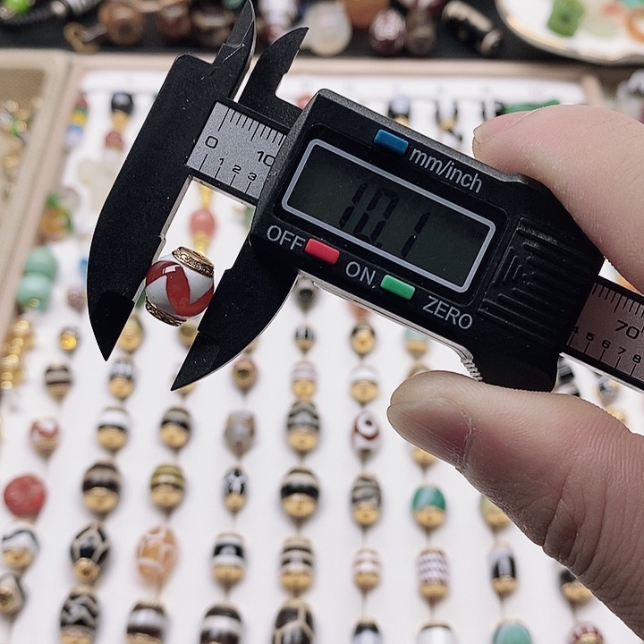 未镶嵌隔珠玛瑙/玉髓