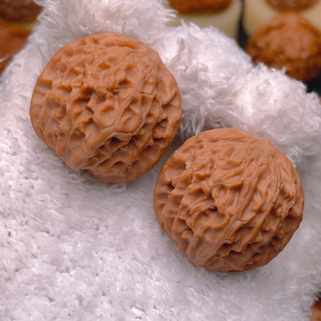 文玩核桃把件33龙眼元宝