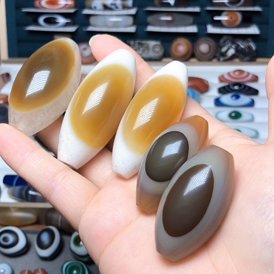 未镶嵌颈饰玛瑙/玉髓品***1