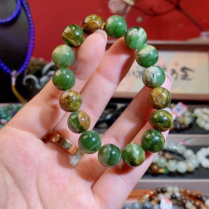 和田玉未镶嵌颈饰G***e