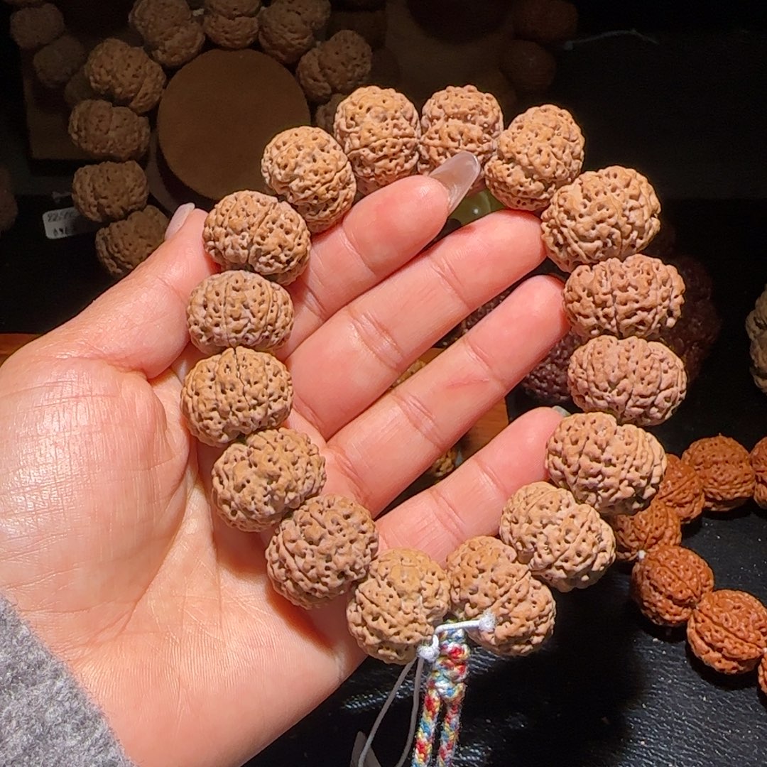 金刚菩提吊坠23➕7瓣蜂王