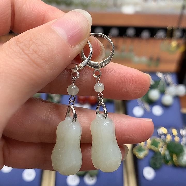 和田玉银S925镶嵌耳饰白菜21.6左右冰晴水卡扣