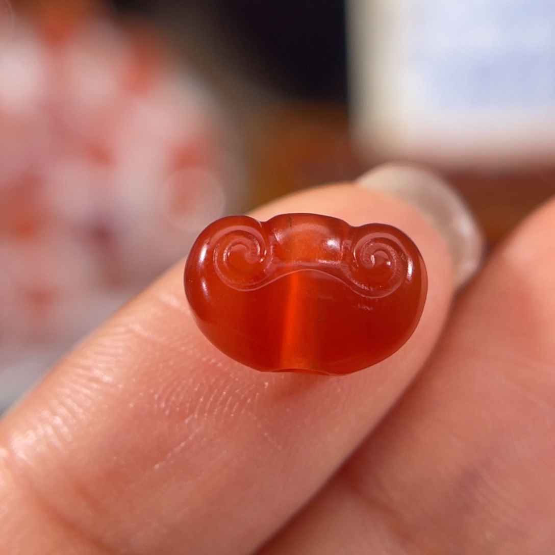 南红玛瑙未镶嵌如意背云 不退换