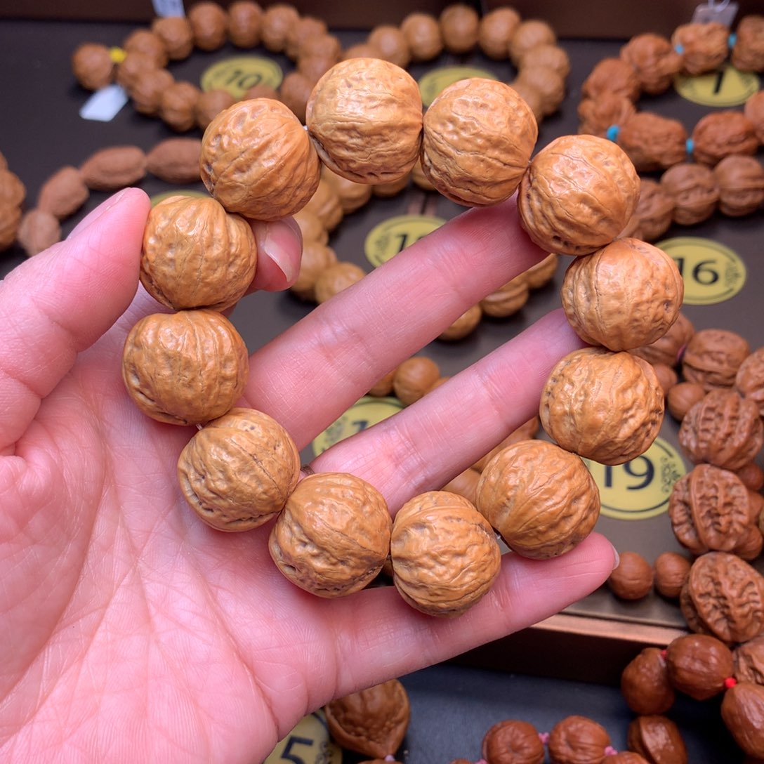 文玩核桃手串23尺寸