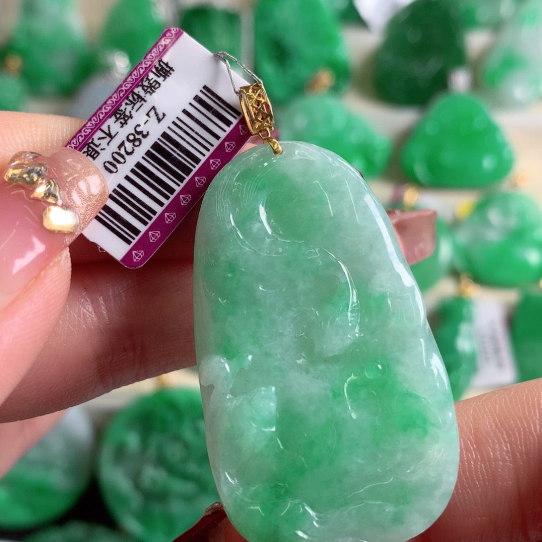 翡翠吊坠(不含链)18K金镶嵌