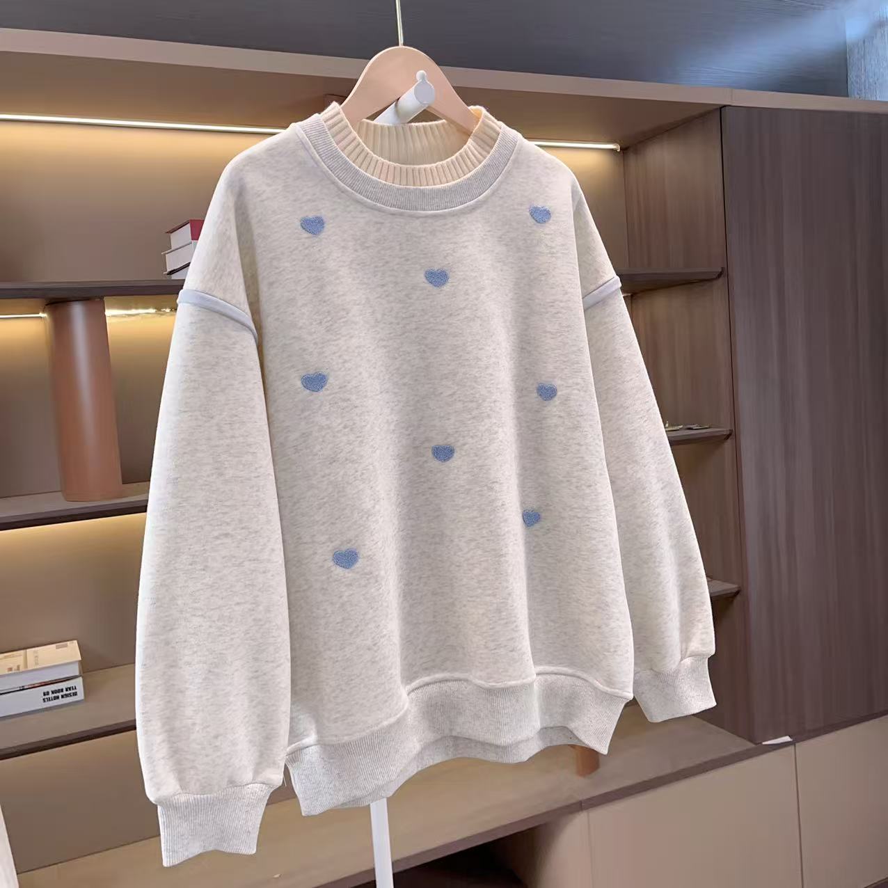 爱心卫衣加厚新款灰色冬款女童加绒新款甜美韩版中大儿童冬季卫衣