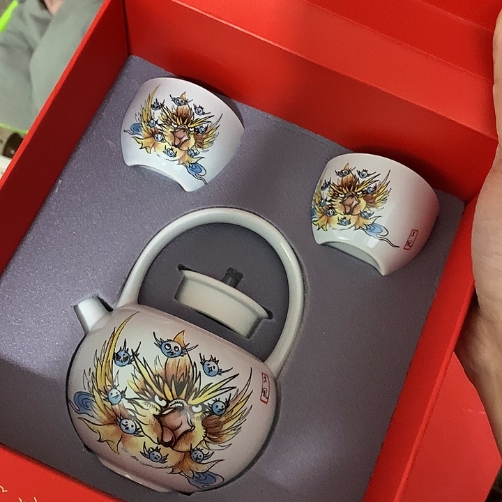 陶瓷艺术品及陶瓷制品