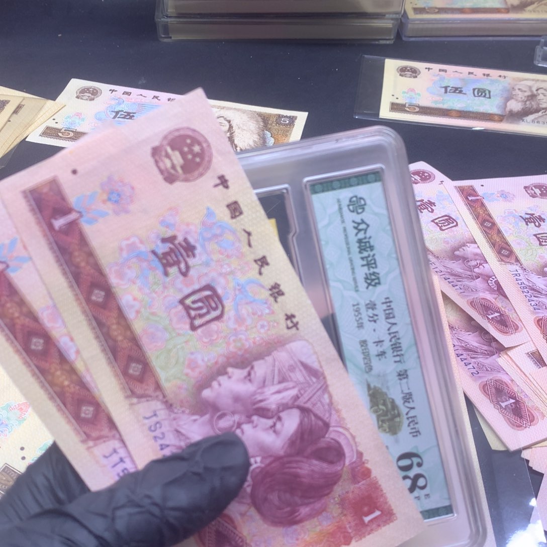 J 冠单张喜欢去拍一个 801