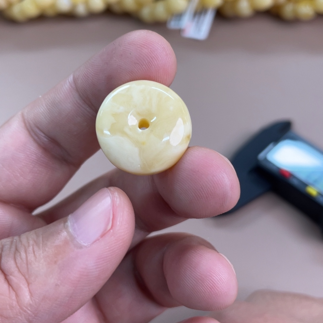 琥珀裸石未镶嵌11200000000