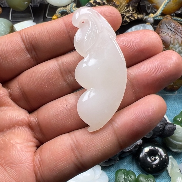 和田玉未镶嵌挂件