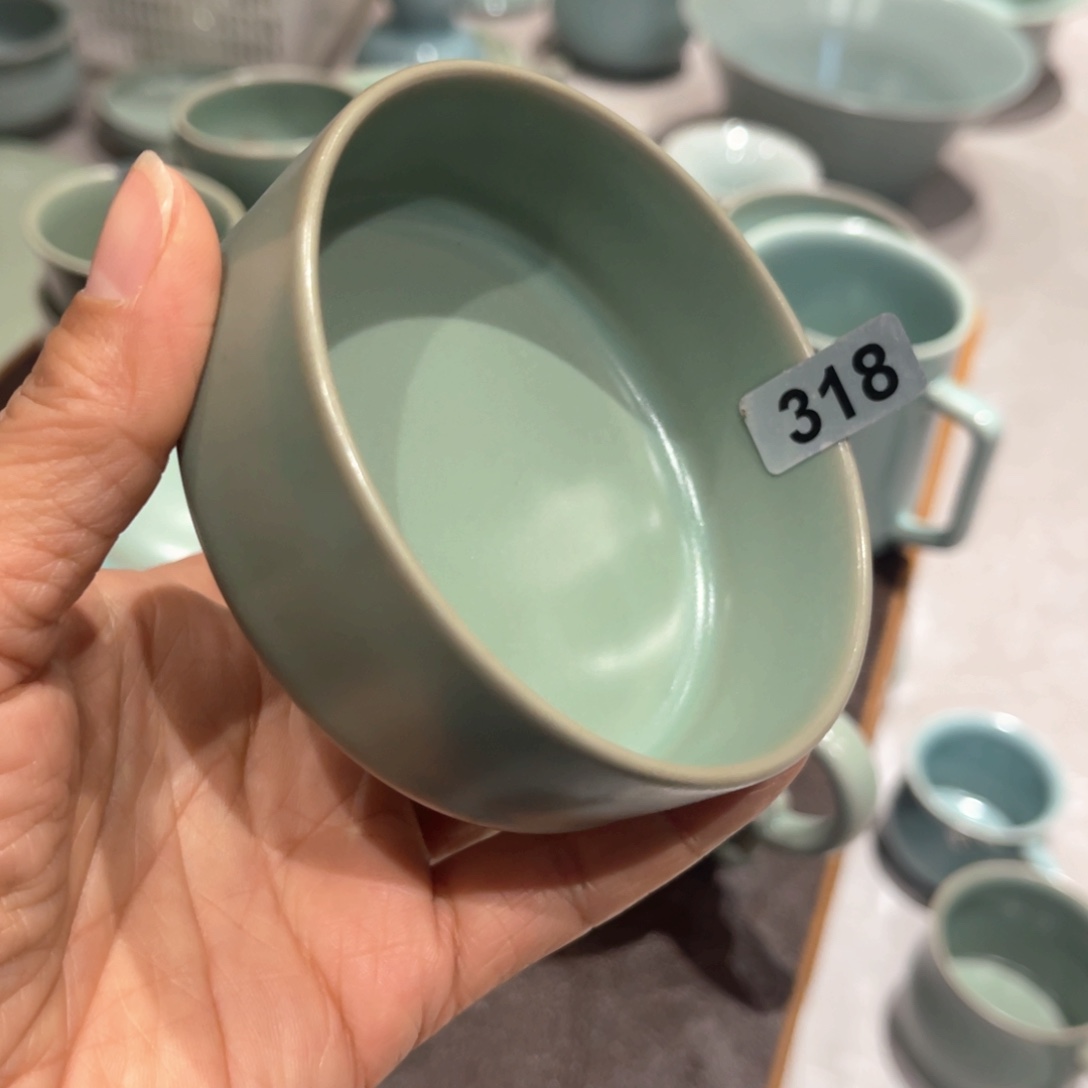 用***4瓷杯子仿古的风格也有着一丝浪漫与