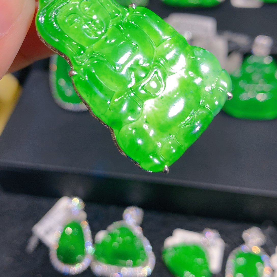 颈饰未镶嵌翡翠0005