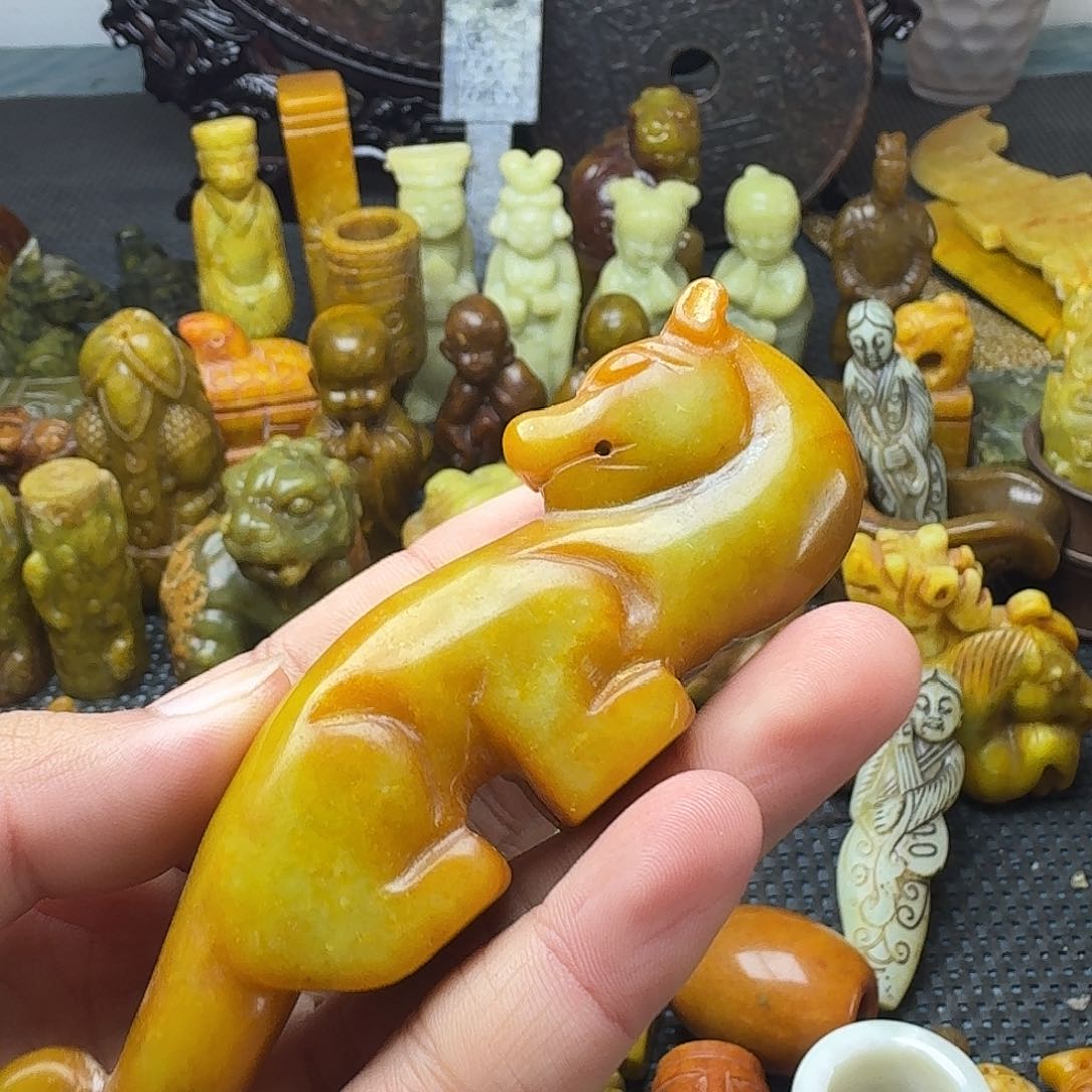 白玉菩提吊坠。。。