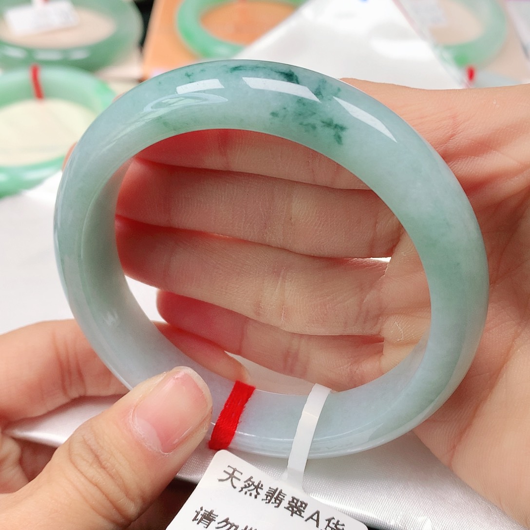 翡翠手镯未镶嵌天然翡翠手镯58