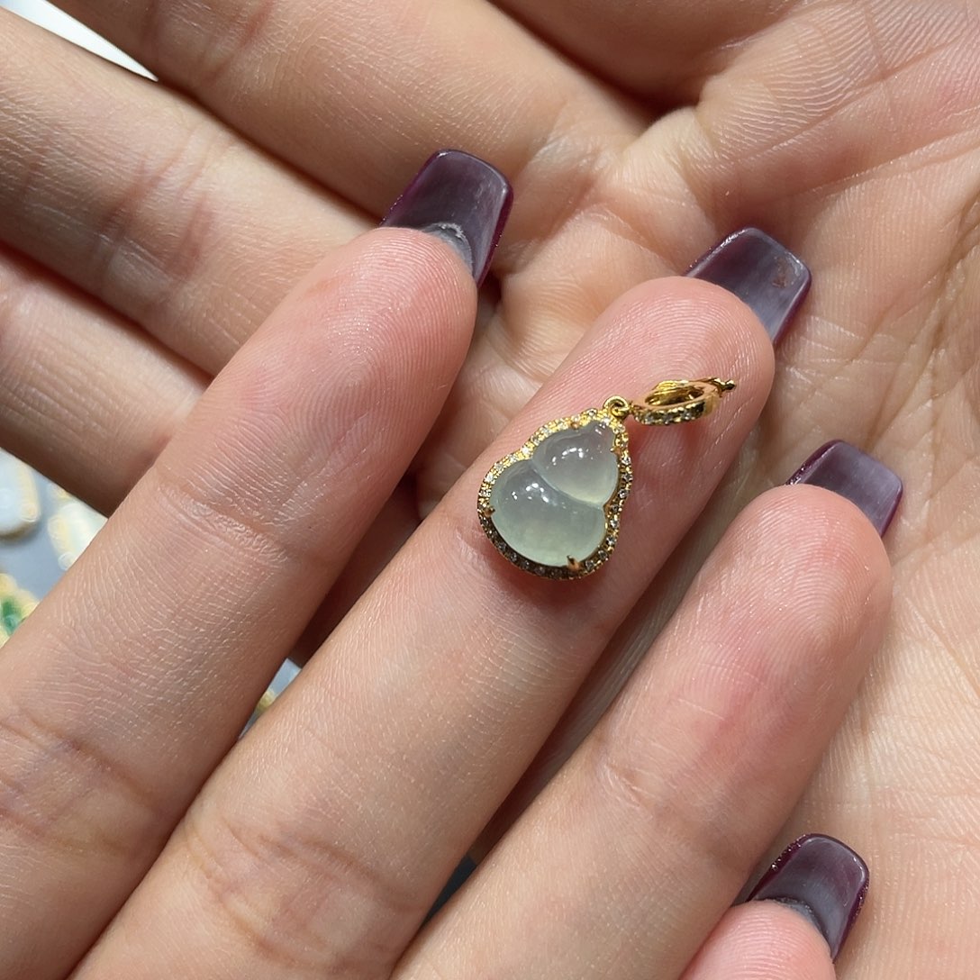 翡翠18K金镶嵌吊坠(不含链)