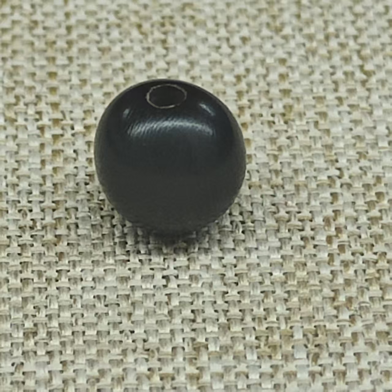 YL0206    可可西里正圆单珠约7mm +