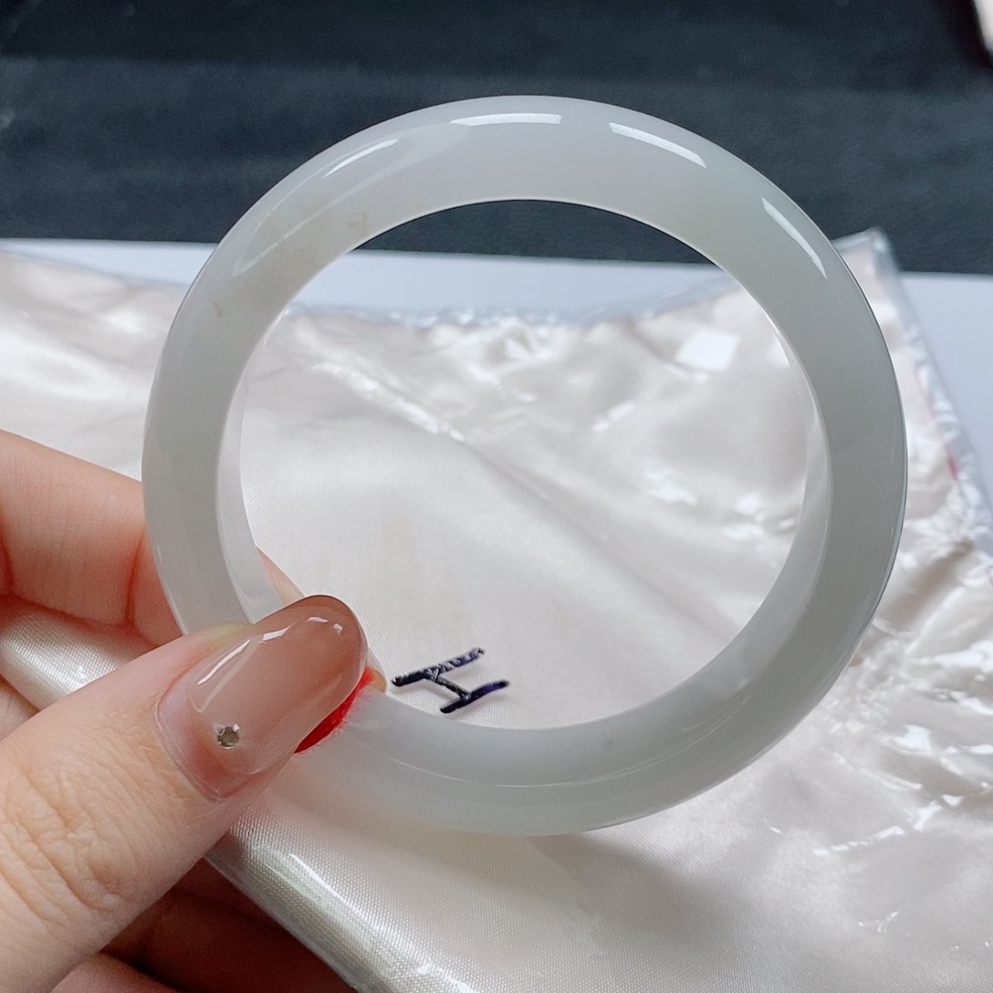 【闪购商品】未镶嵌手镯翡翠499号