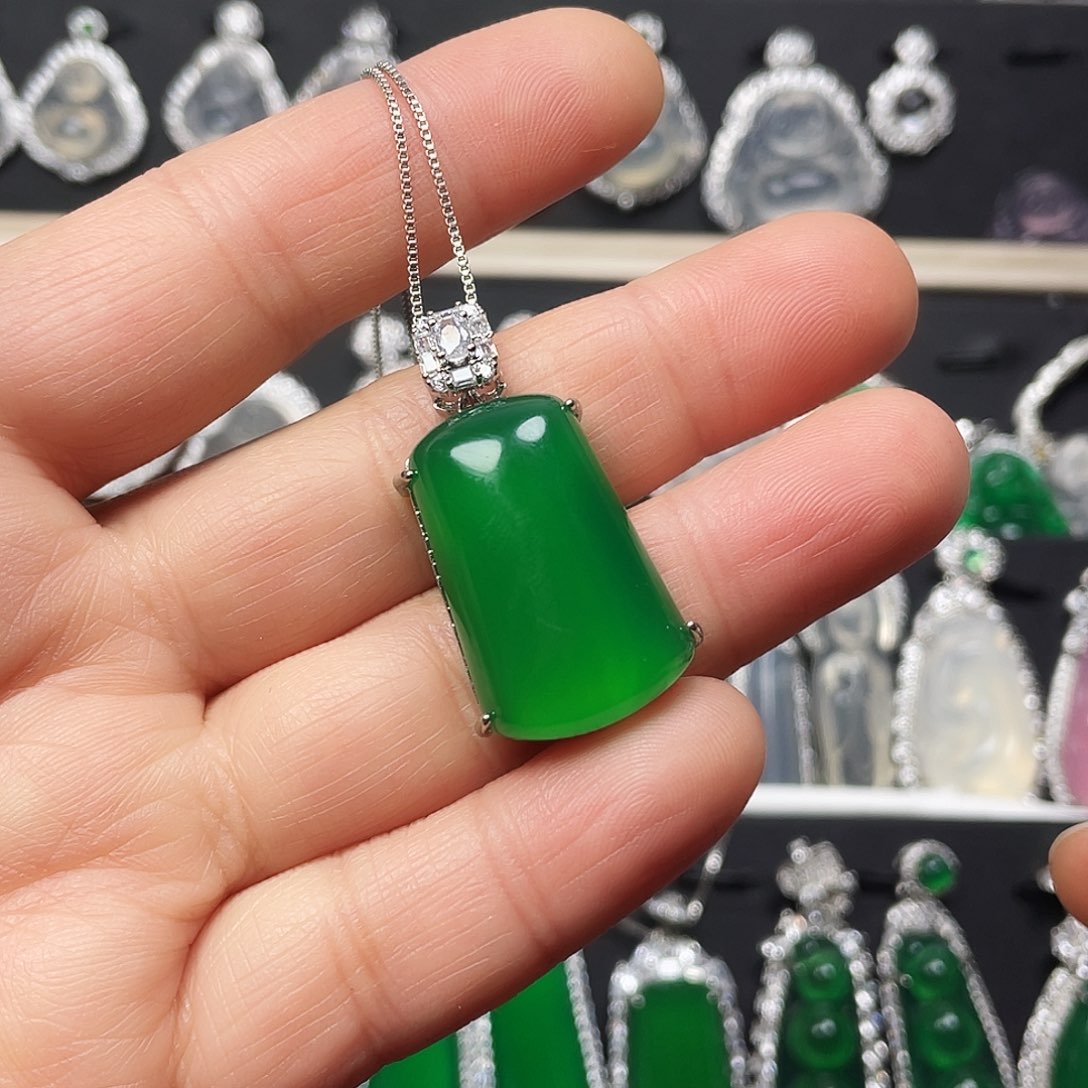 玛瑙/玉髓颈饰合金有瑕疵