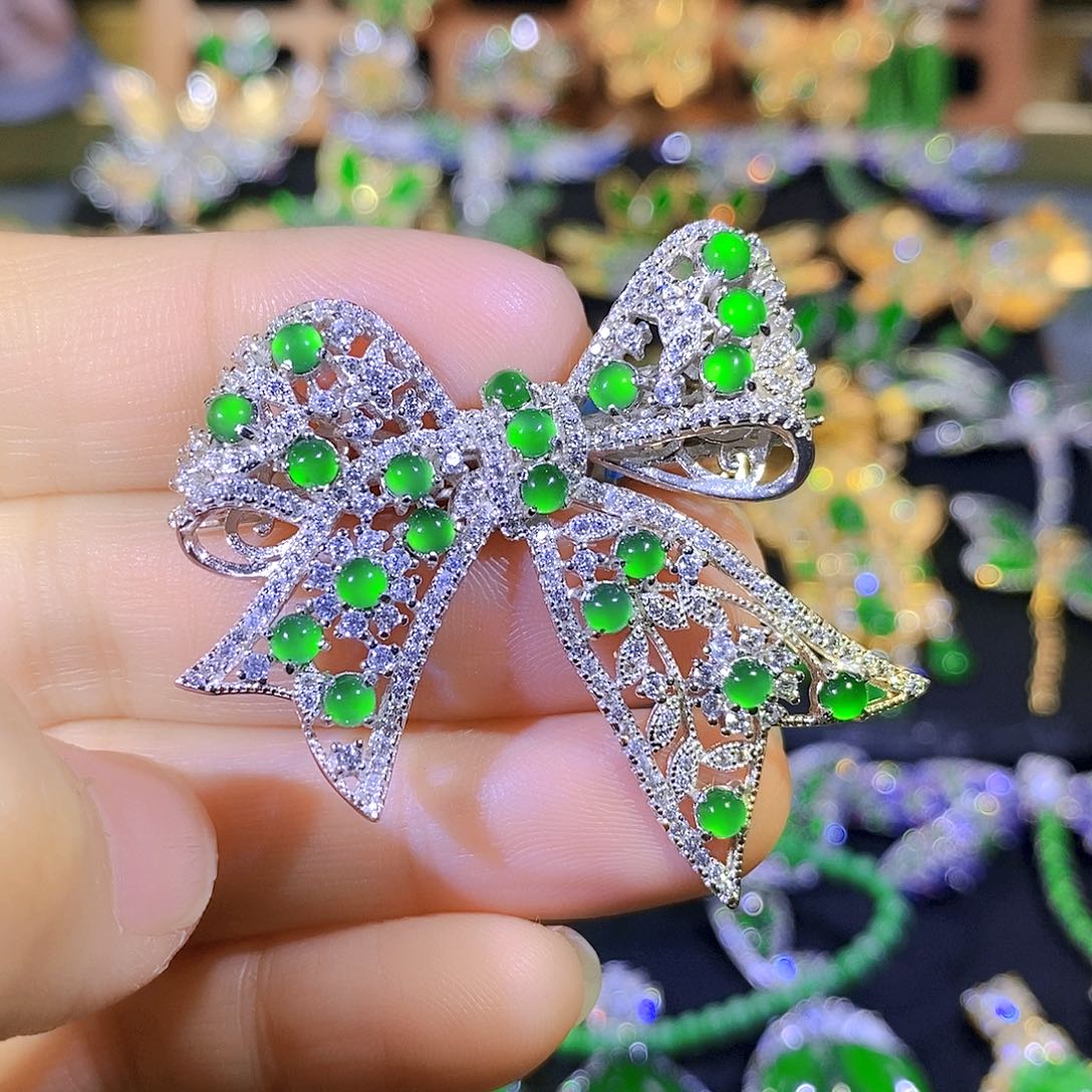 颈饰银S925镶嵌翡翠