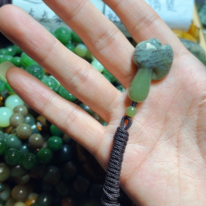 岫岩河磨玉（透闪石质玉）手链未镶嵌