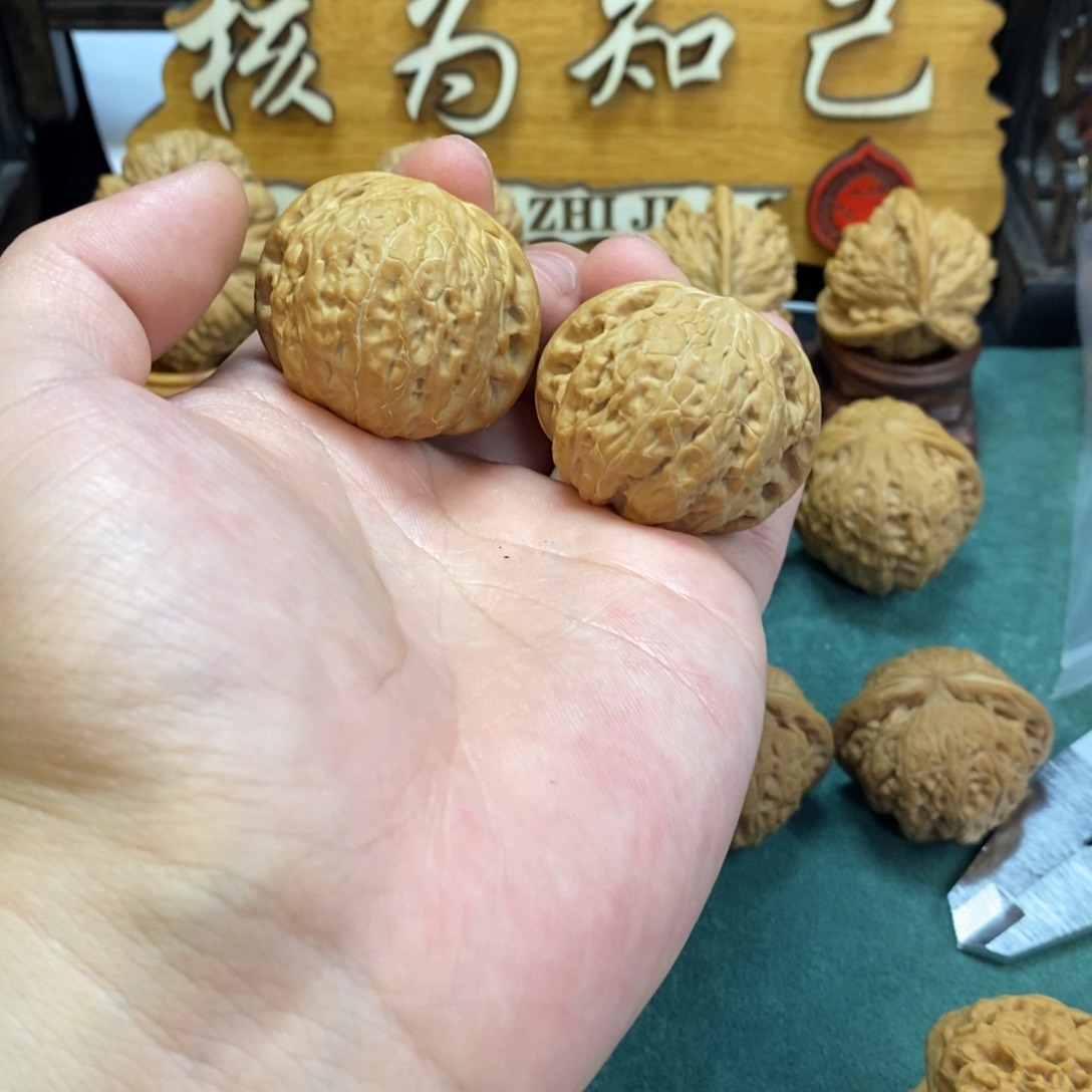 文玩核桃把件天铁锤38全品