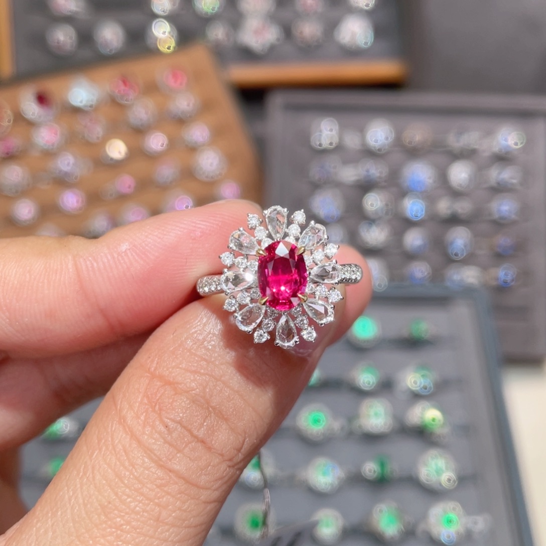 红宝石戒指18K金镶嵌1.13ct 无烧