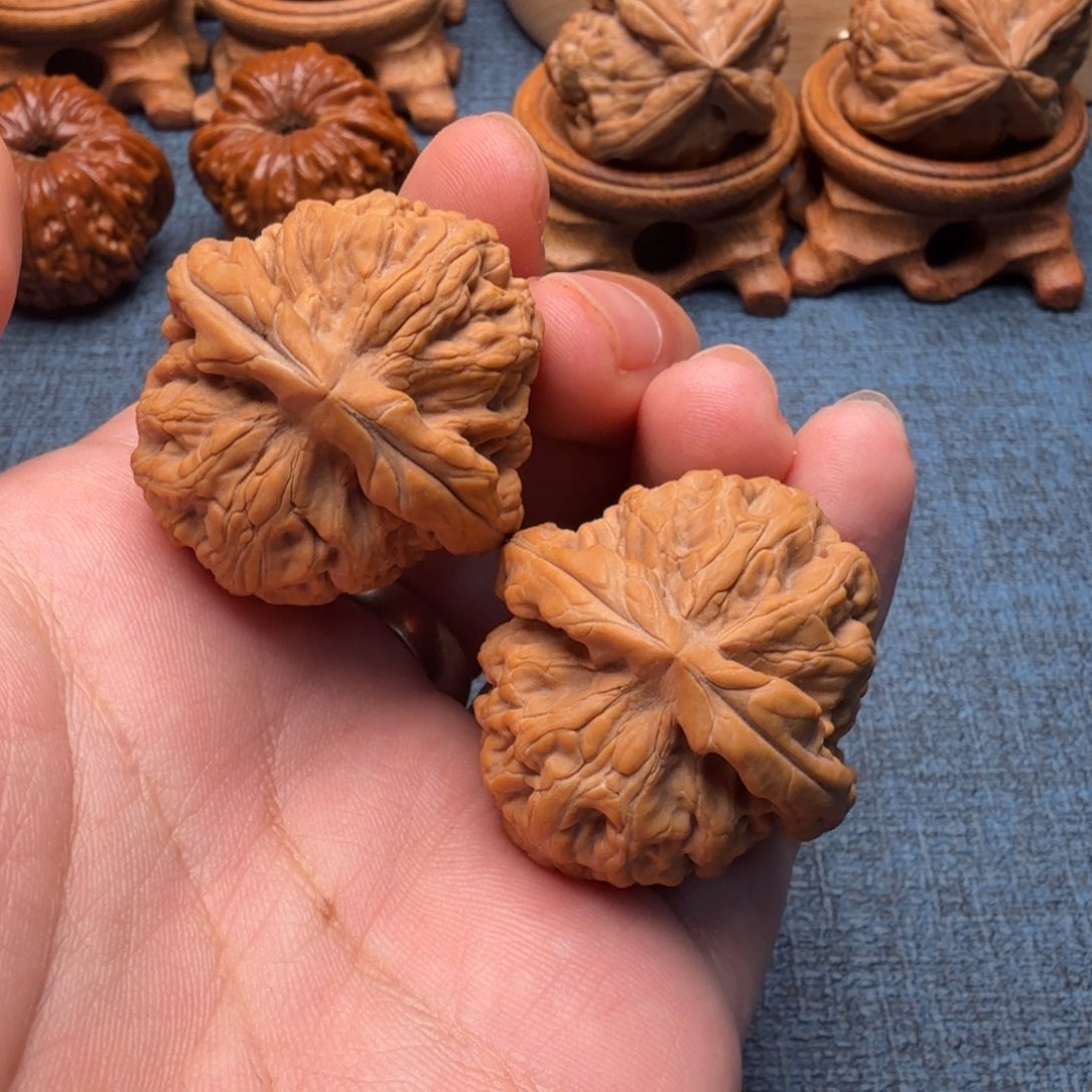 猴头核桃把件?红锦鲤37尺寸1854