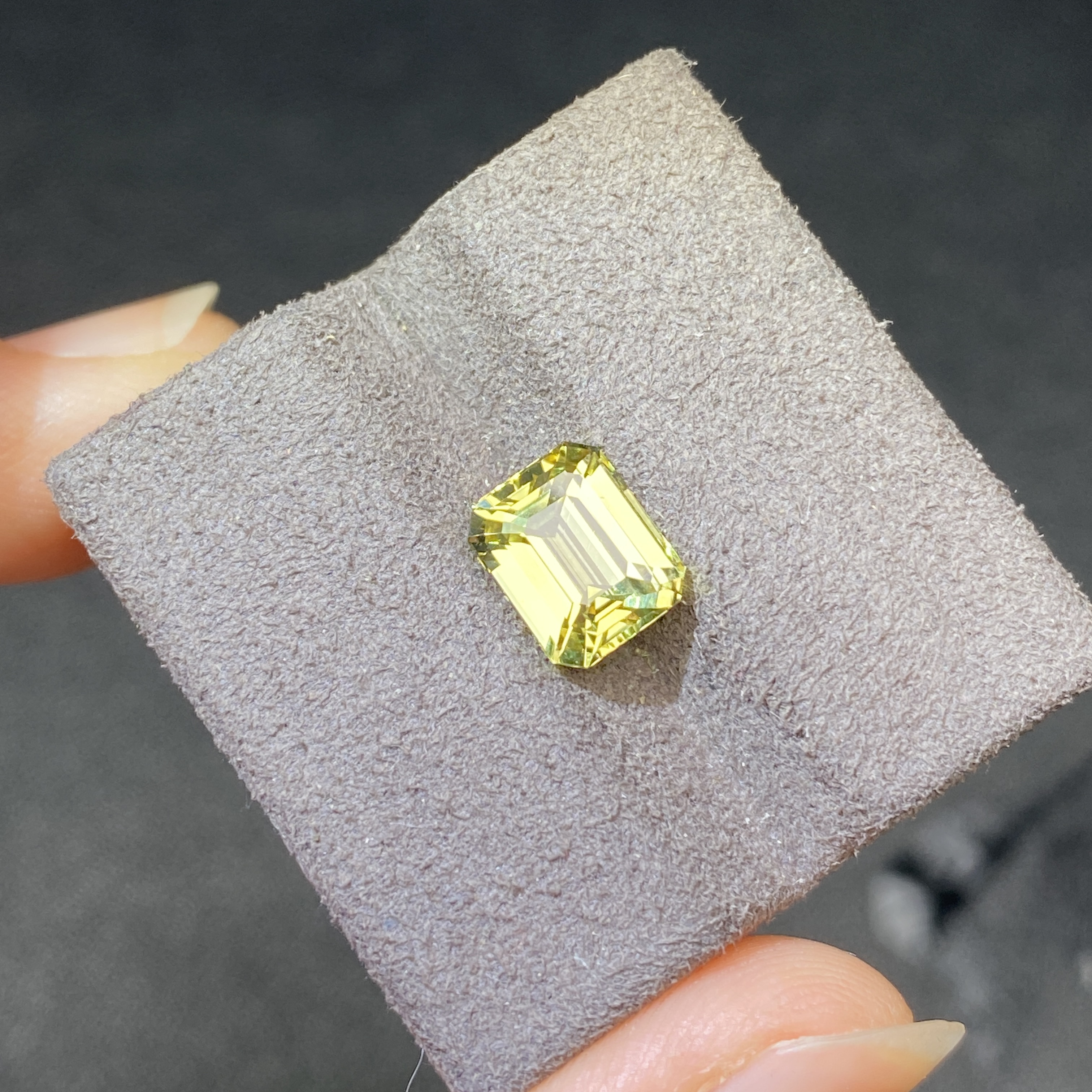 25L006 金绿宝石 2.54克拉