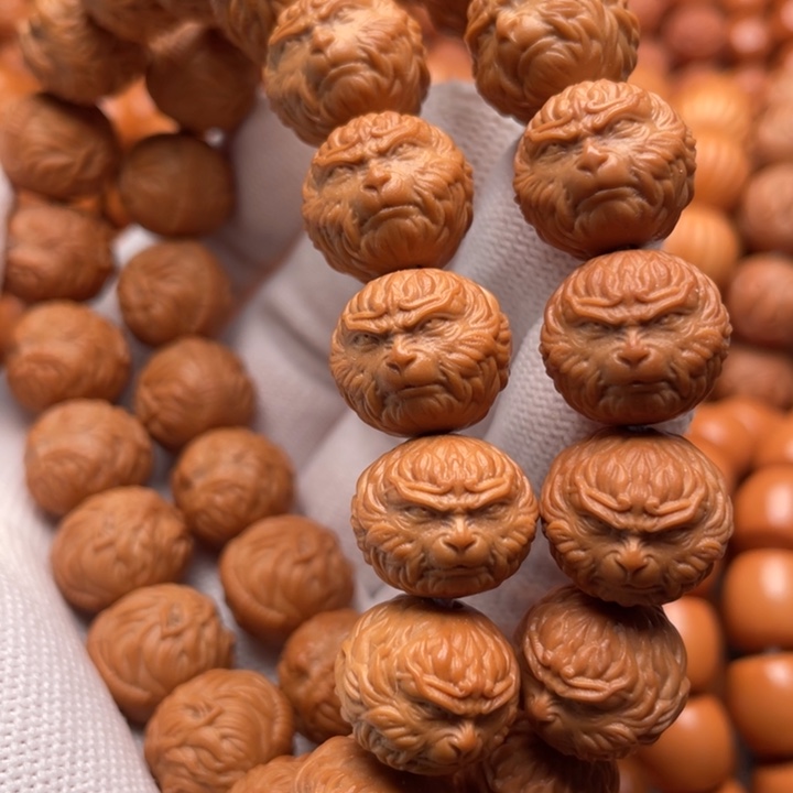 猴头核桃吊坠青****）斗战胜佛