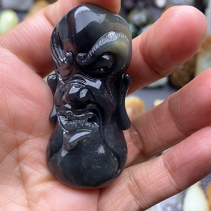 颈饰未镶嵌和田玉（糖玉）