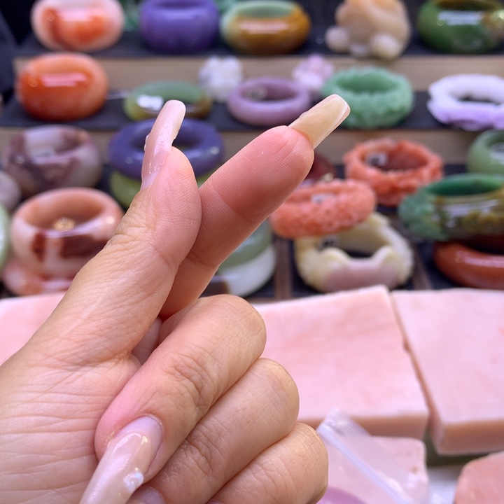 石英岩玉未镶嵌13468975444