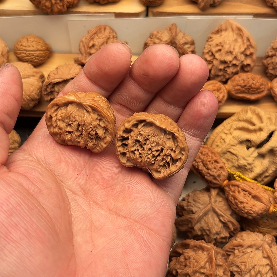 @***孩吊坠文玩核桃蛇头