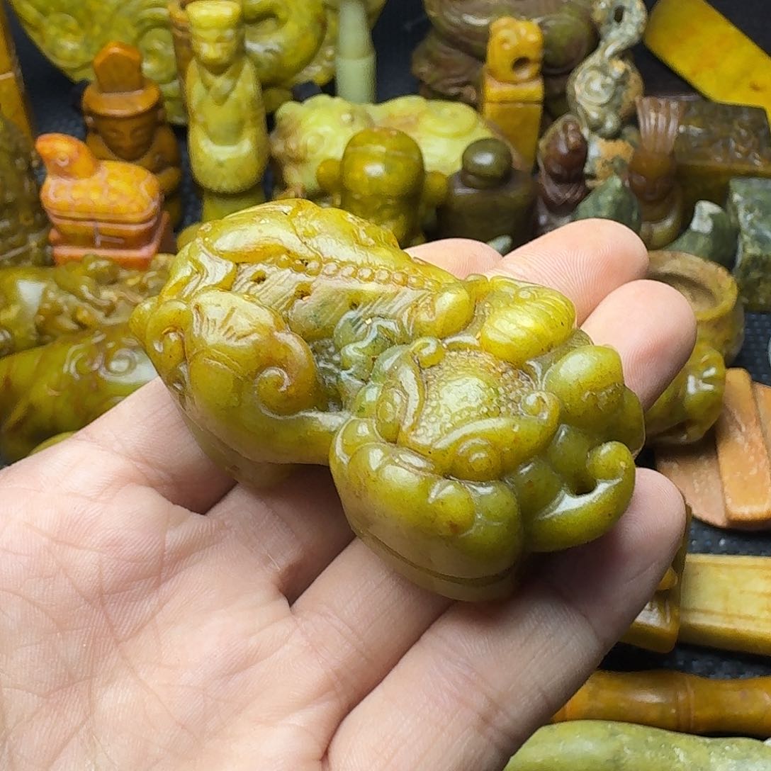 白玉菩提吊坠。。。