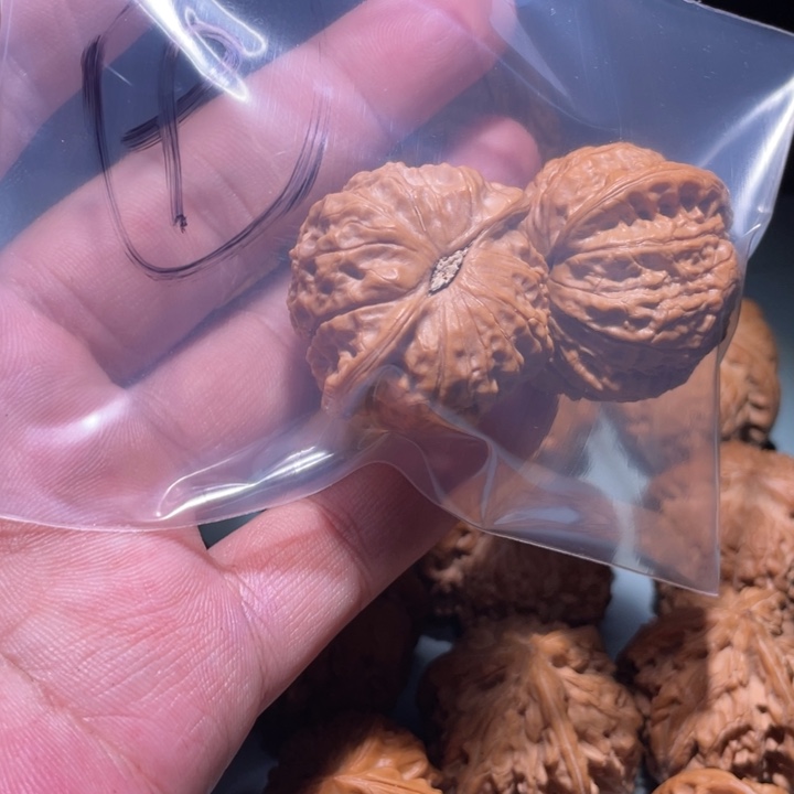 文玩核桃吊坠9呃呃呃