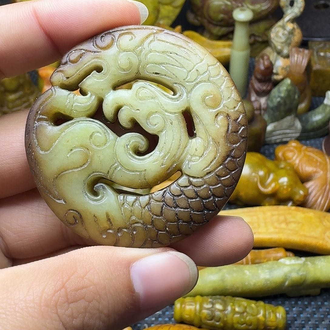 白玉菩提吊坠。。。