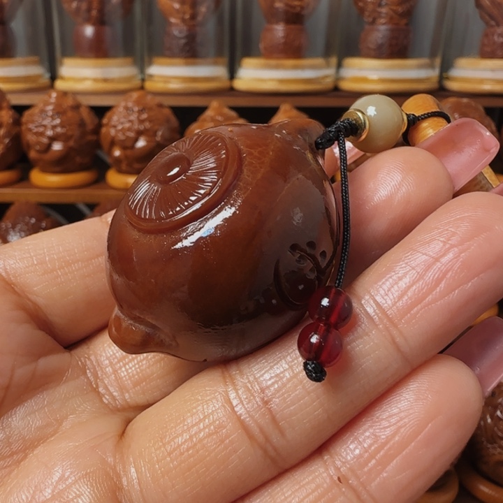 橄榄核把件散**气玉华把把壶手把件35