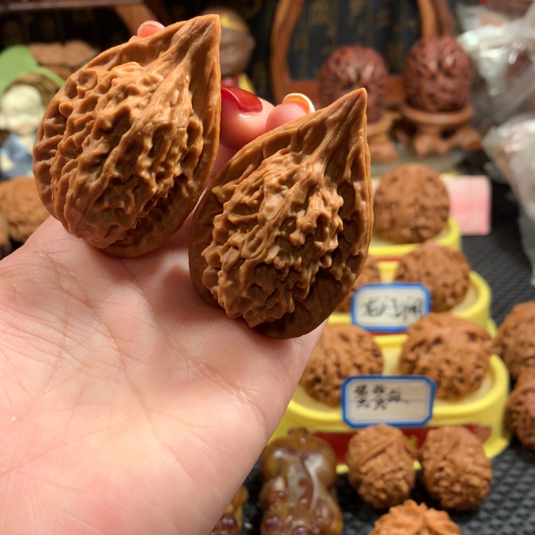 文玩核桃把件红缨枪