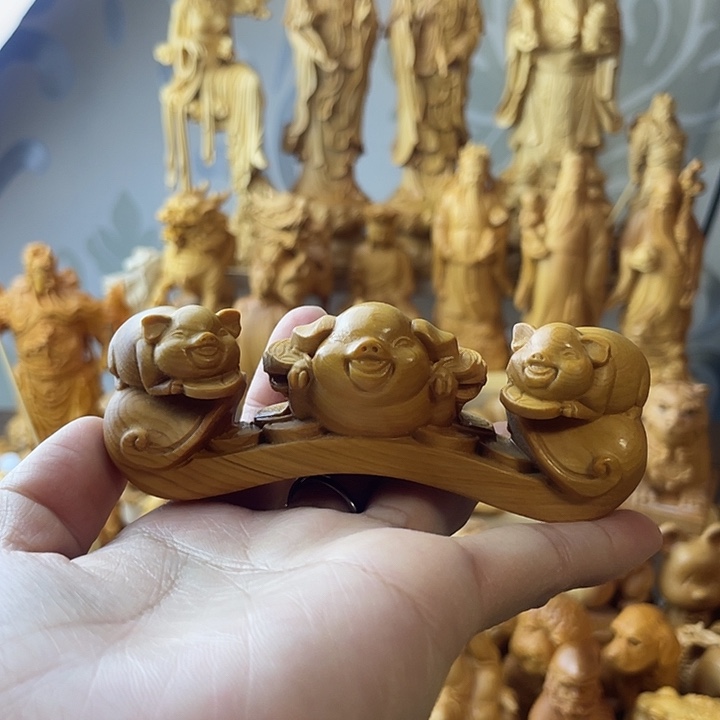 柏木（崖柏）小猪如意