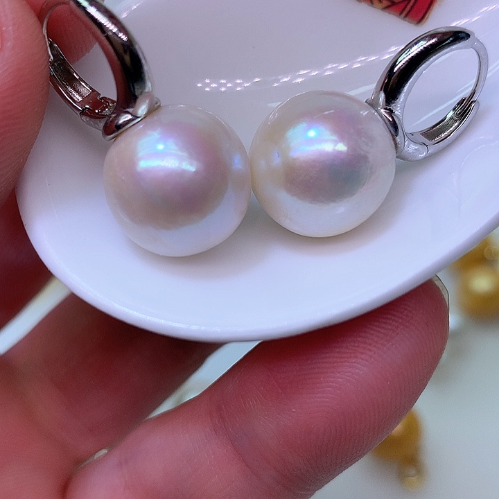 银S925镶嵌耳饰淡水珍珠