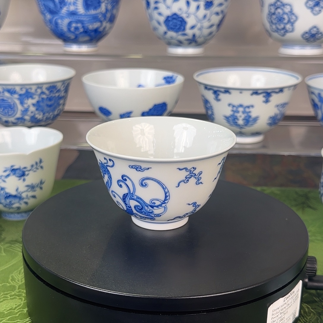 「***」景德镇手工手绘青花龙杯