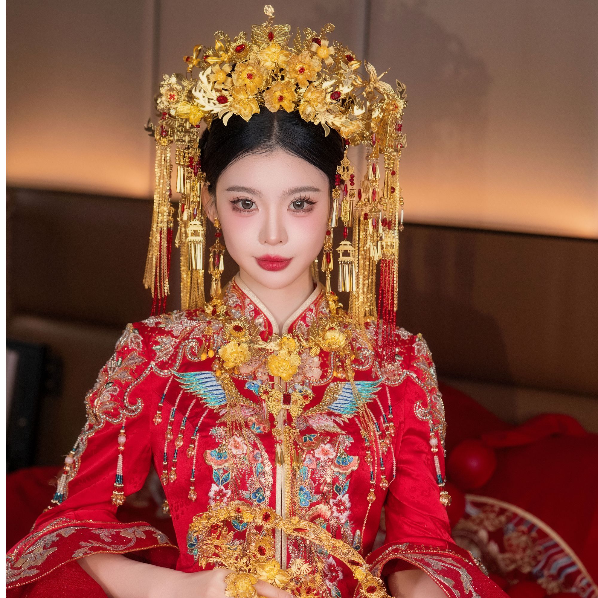 Z8162传统中式婚礼金红色花朵凤冠奢华大气龙凤褂秀禾服新娘配饰