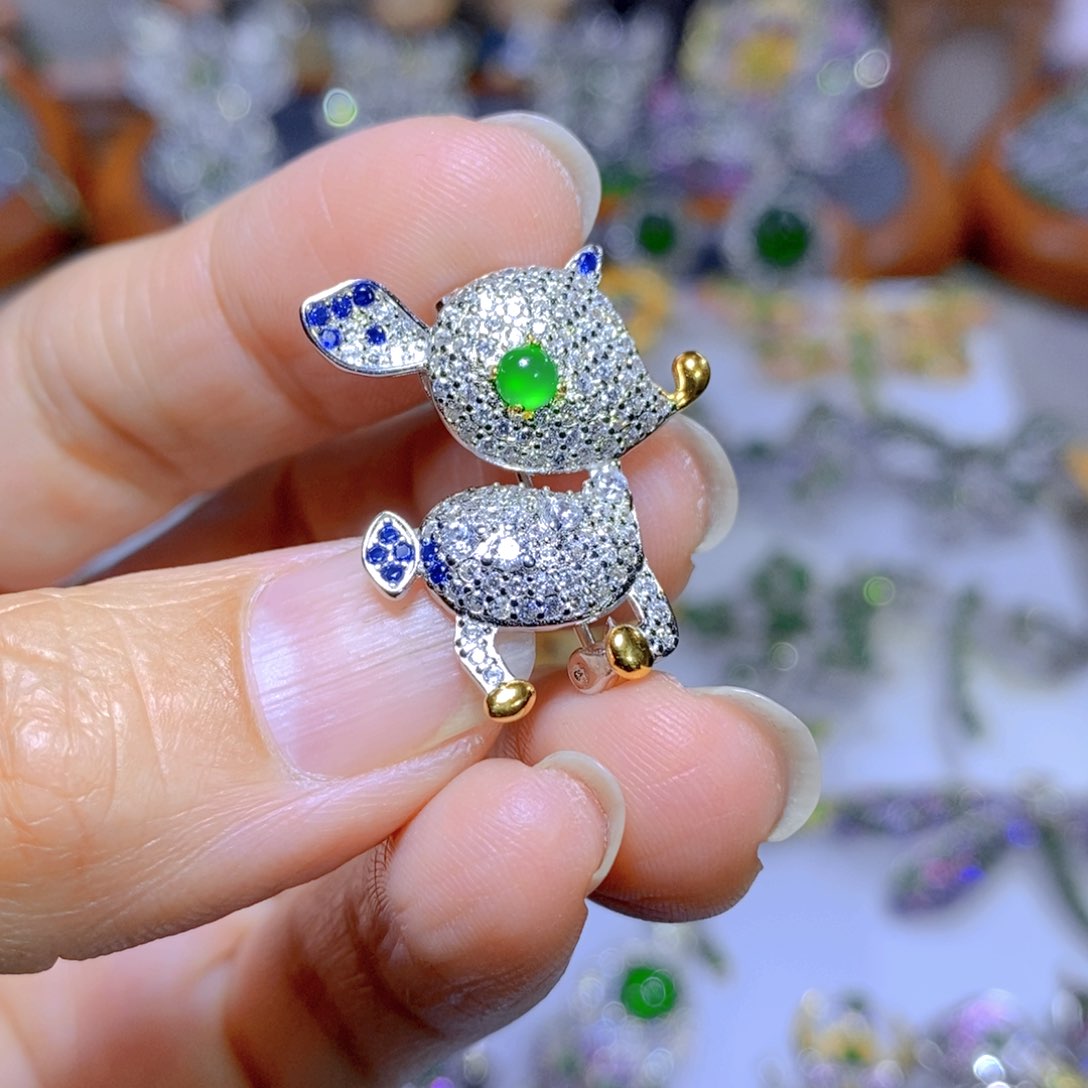 翡翠颈饰银S925镶嵌天然翡翠