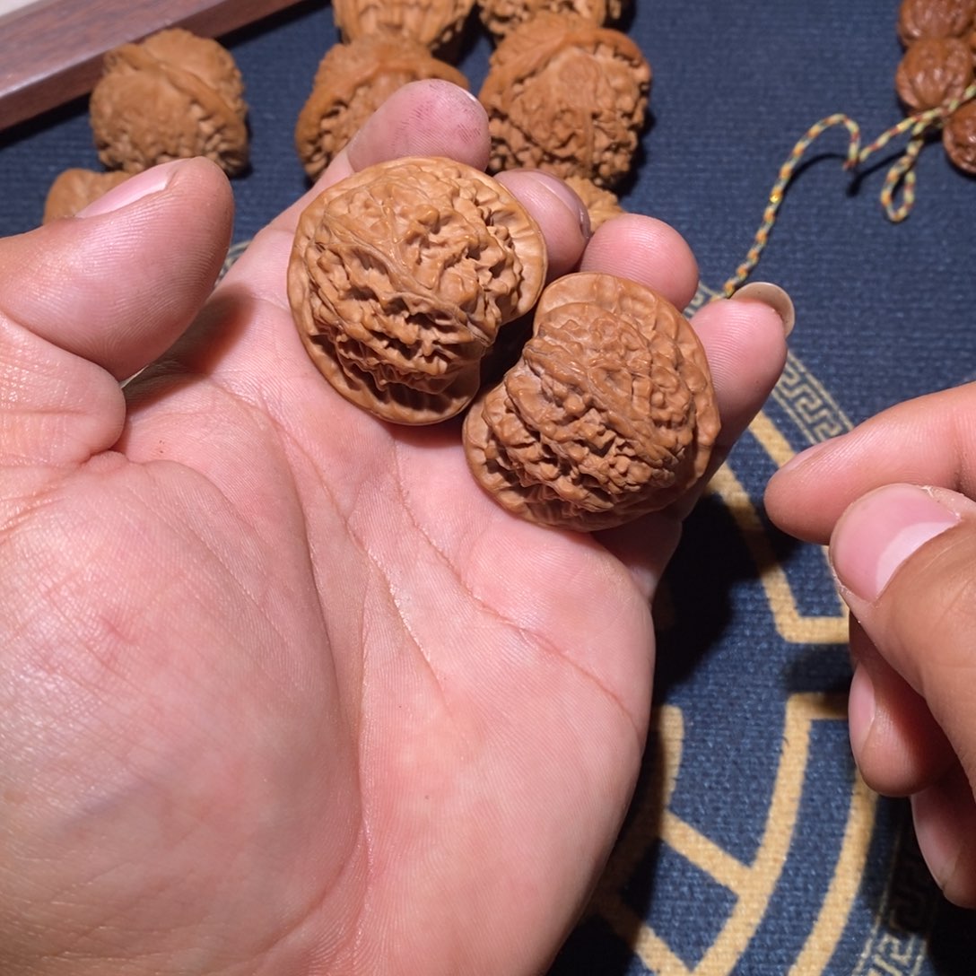 文玩核桃吊坠宫灯