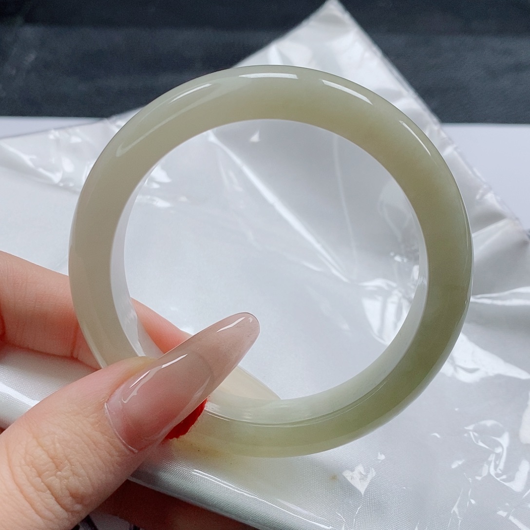 【闪购商品】未镶嵌手镯翡翠495号