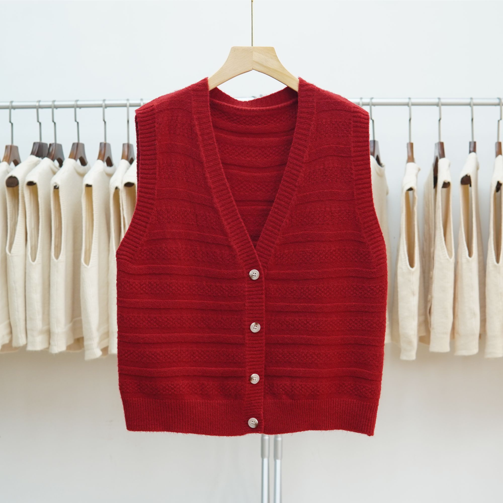 999 条纹针织马甲时尚优雅简约气质复古小香风v领纯色休闲上衣女