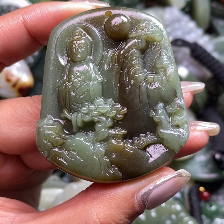 和田玉颈饰未镶嵌