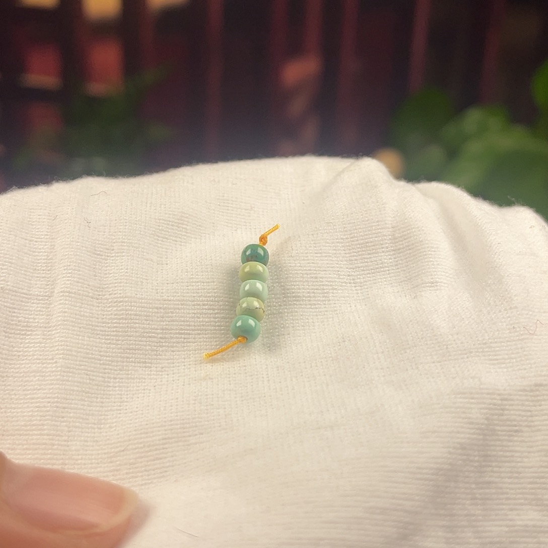 南红玛瑙配饰未镶嵌