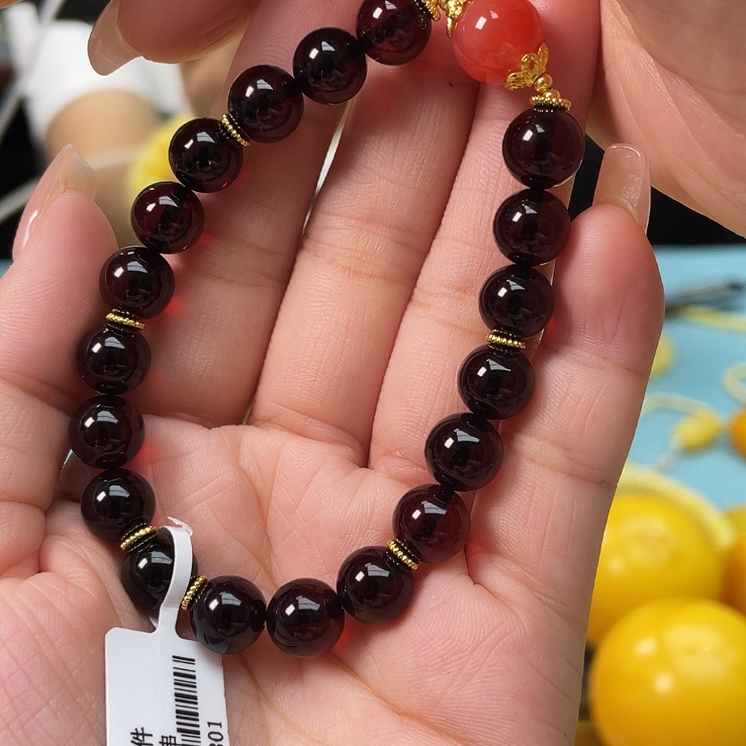 未镶嵌琥珀珠宝奇石H8