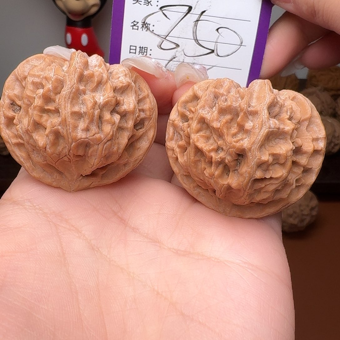 吊坠文玩核桃苹果园42